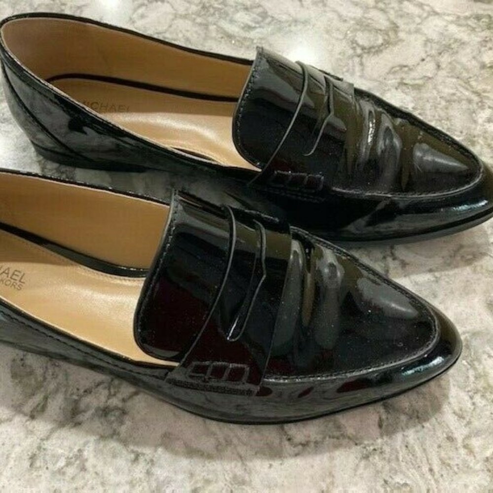 New MICHAEL KORS Black Pointy Loafers/Shoes 8.5